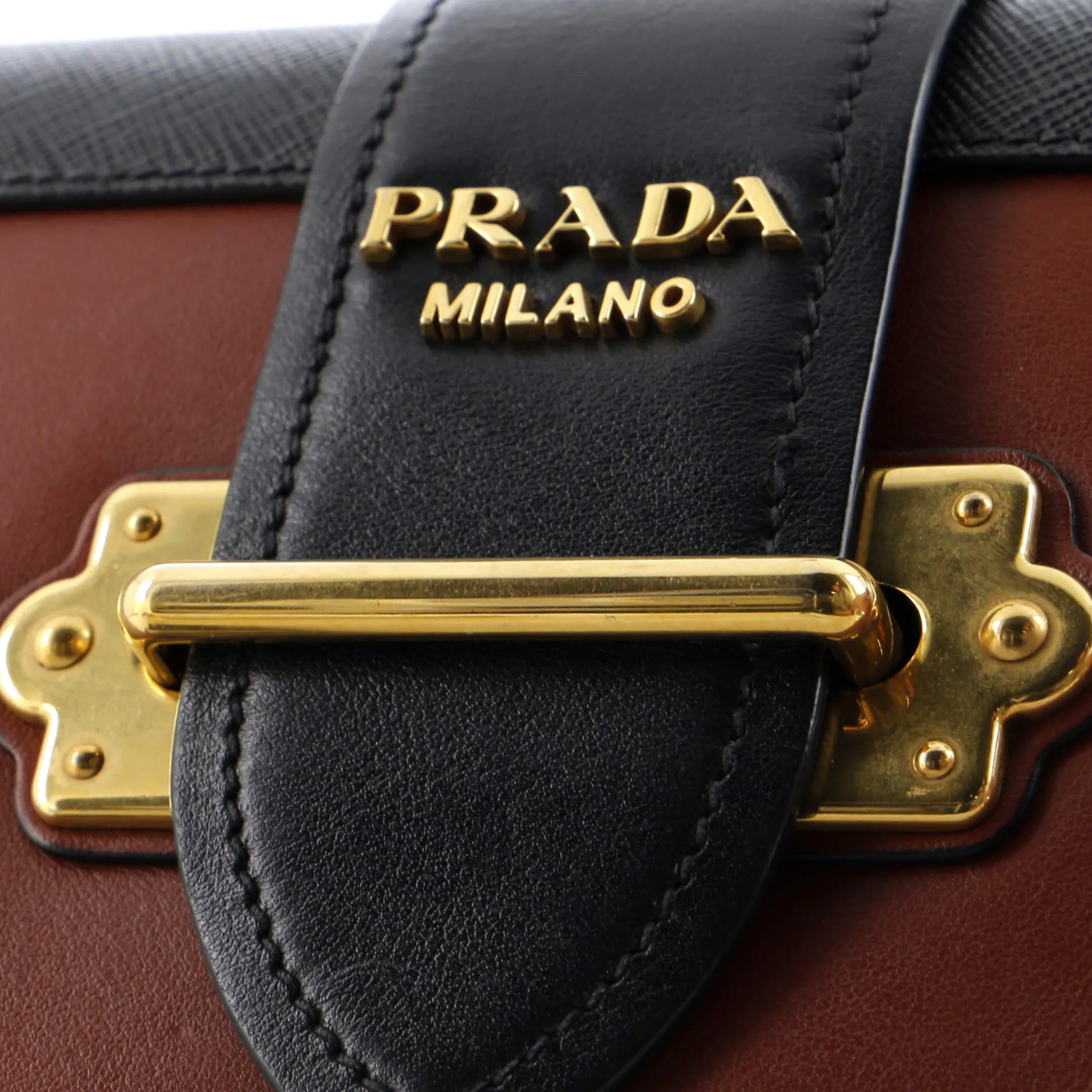 Cahier Chain Clutch City Calf and Saffiano