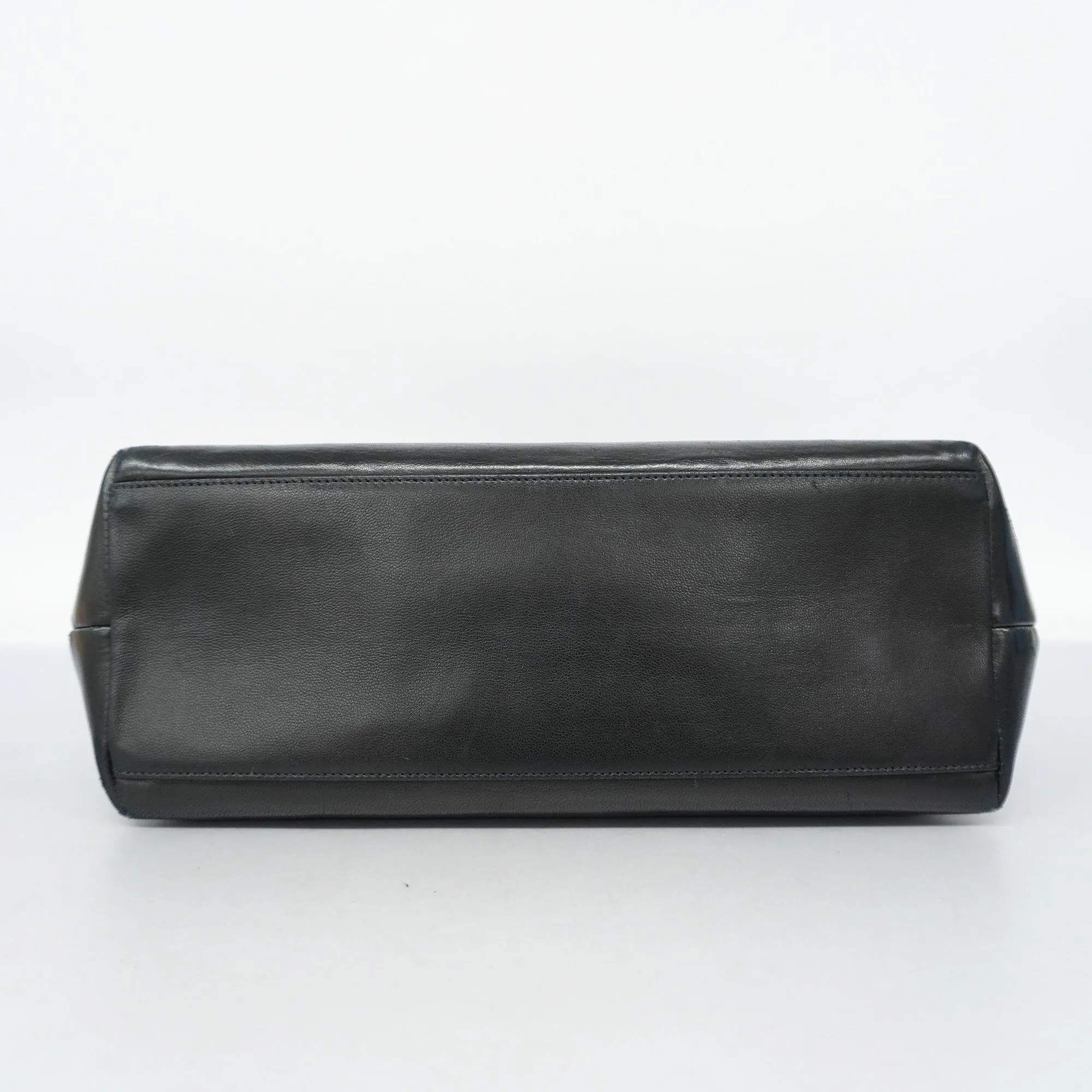 Chanelauth  Chain Shoulder Women's Leather Shoulder Bag Black