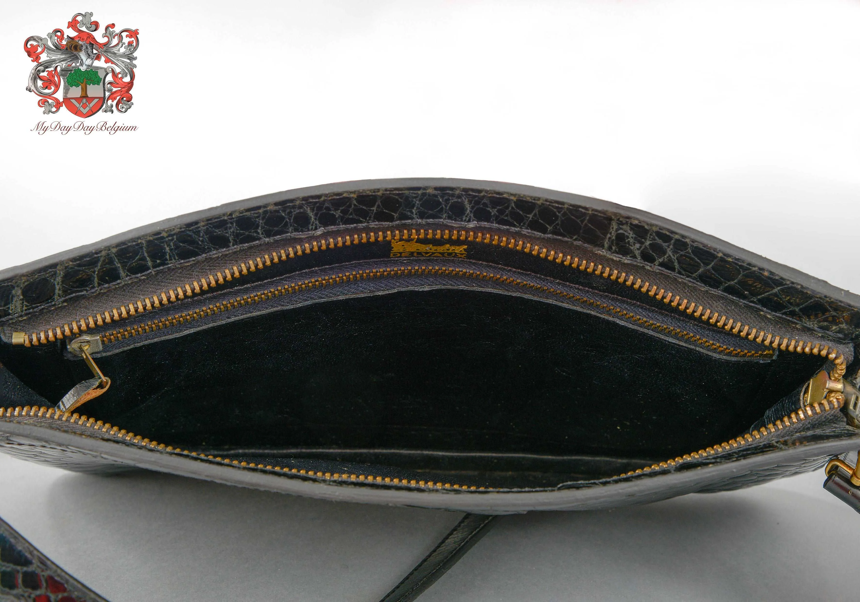 Delvaux vintage alligator clutch/shoulder bag 1975