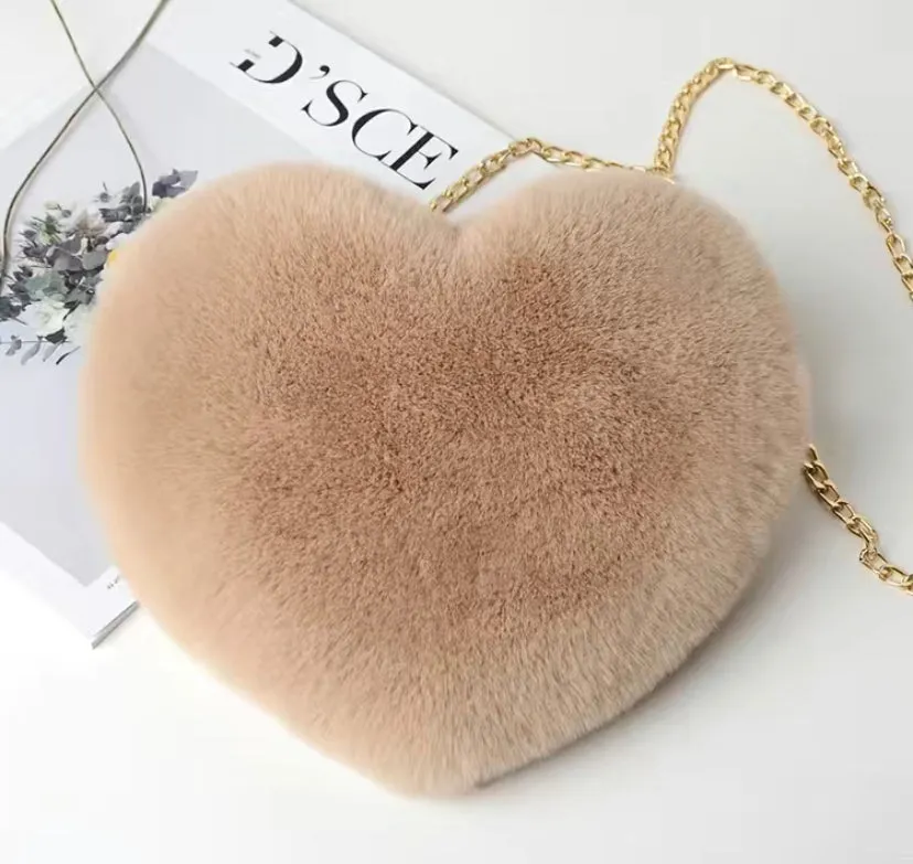 Heart-Shaped Fluffy Shoulder Bag