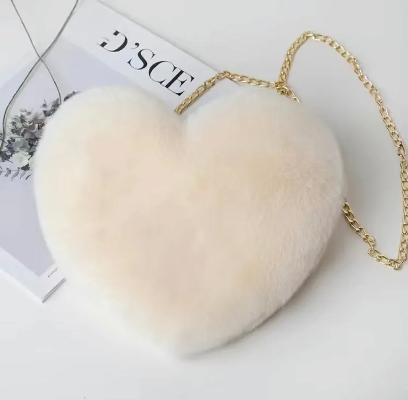 Heart-Shaped Fluffy Shoulder Bag