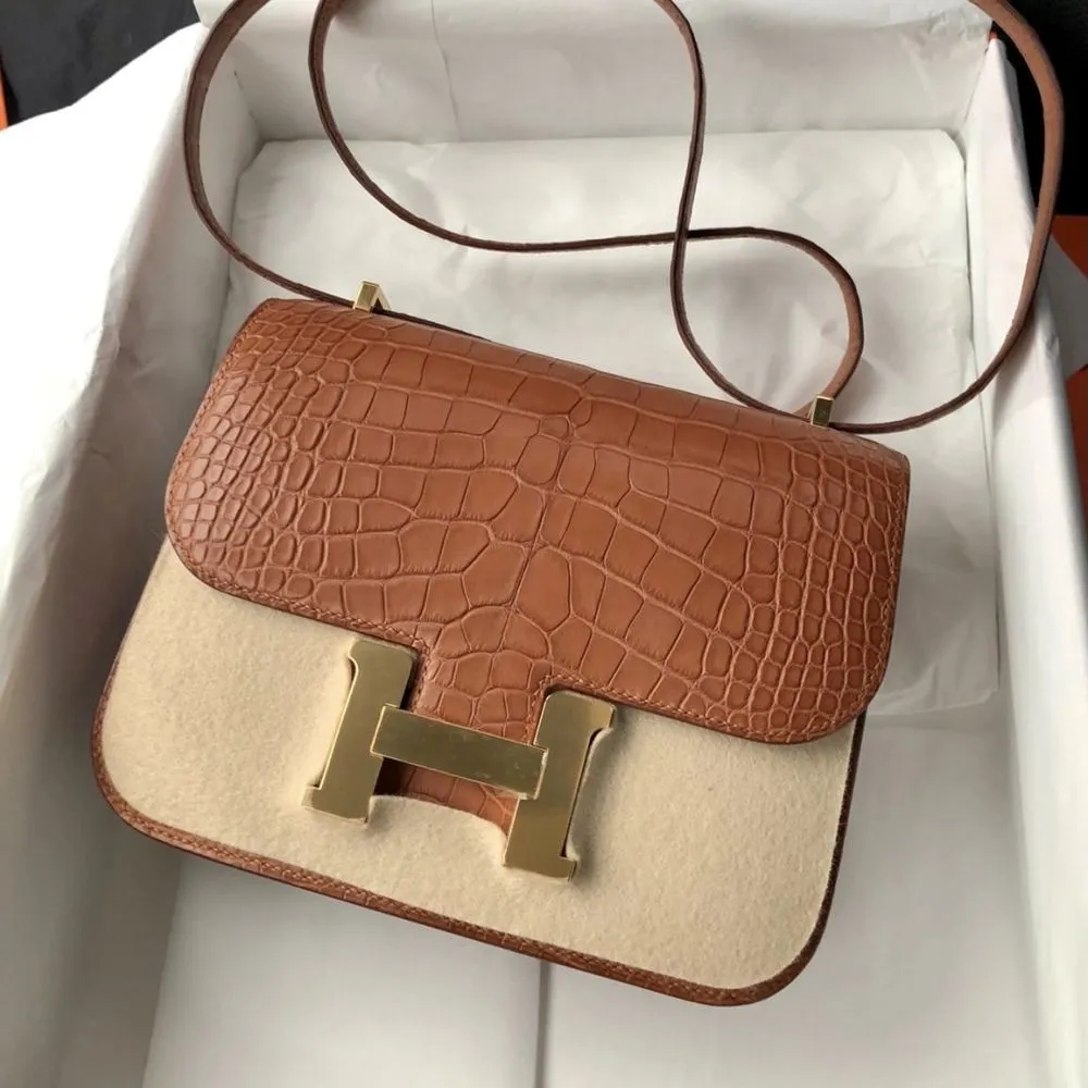 Hermès Constance 18 Gold Alligator Mississippi Matte Gold Hardware GHW