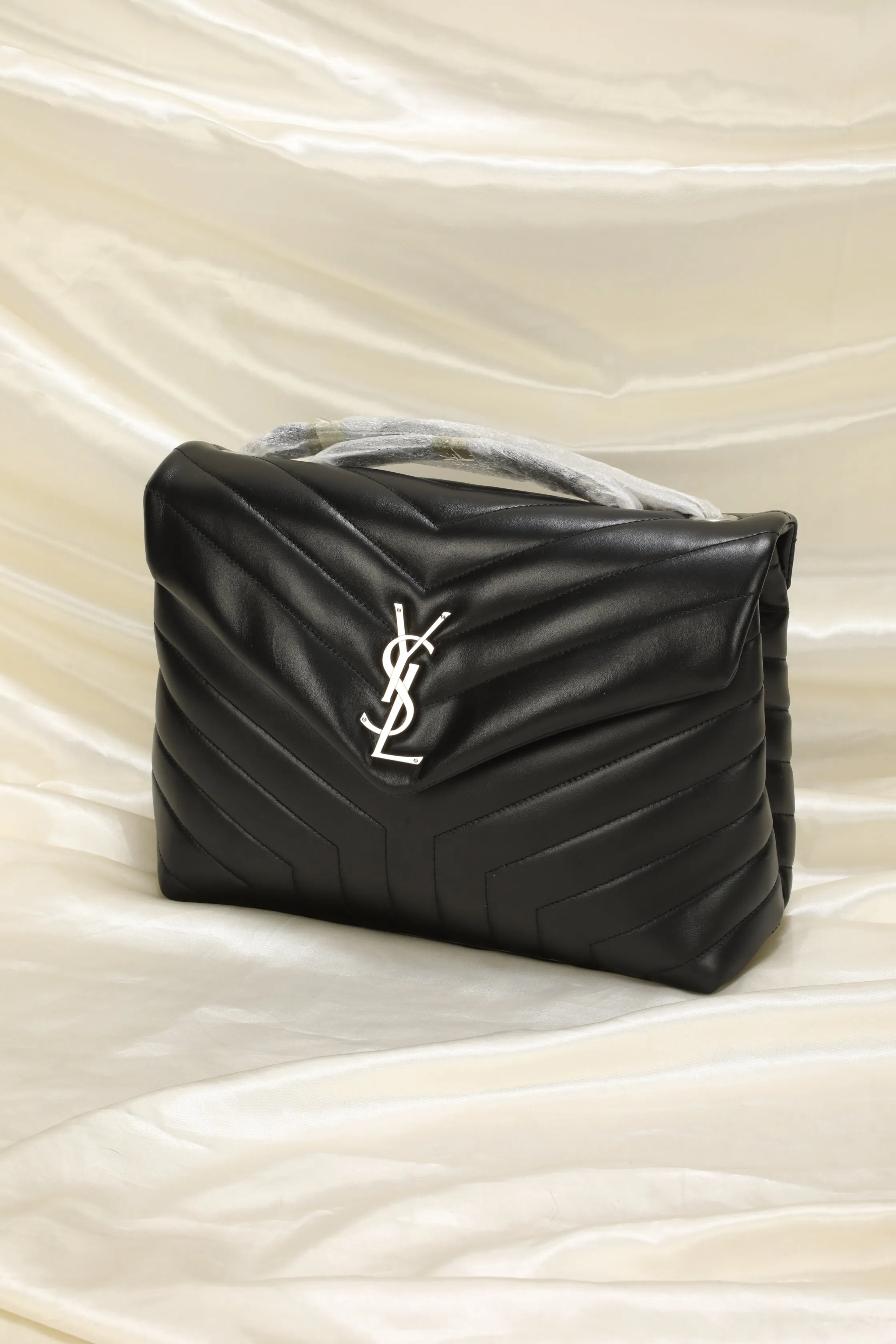 Saint Laurent Medium LouLou