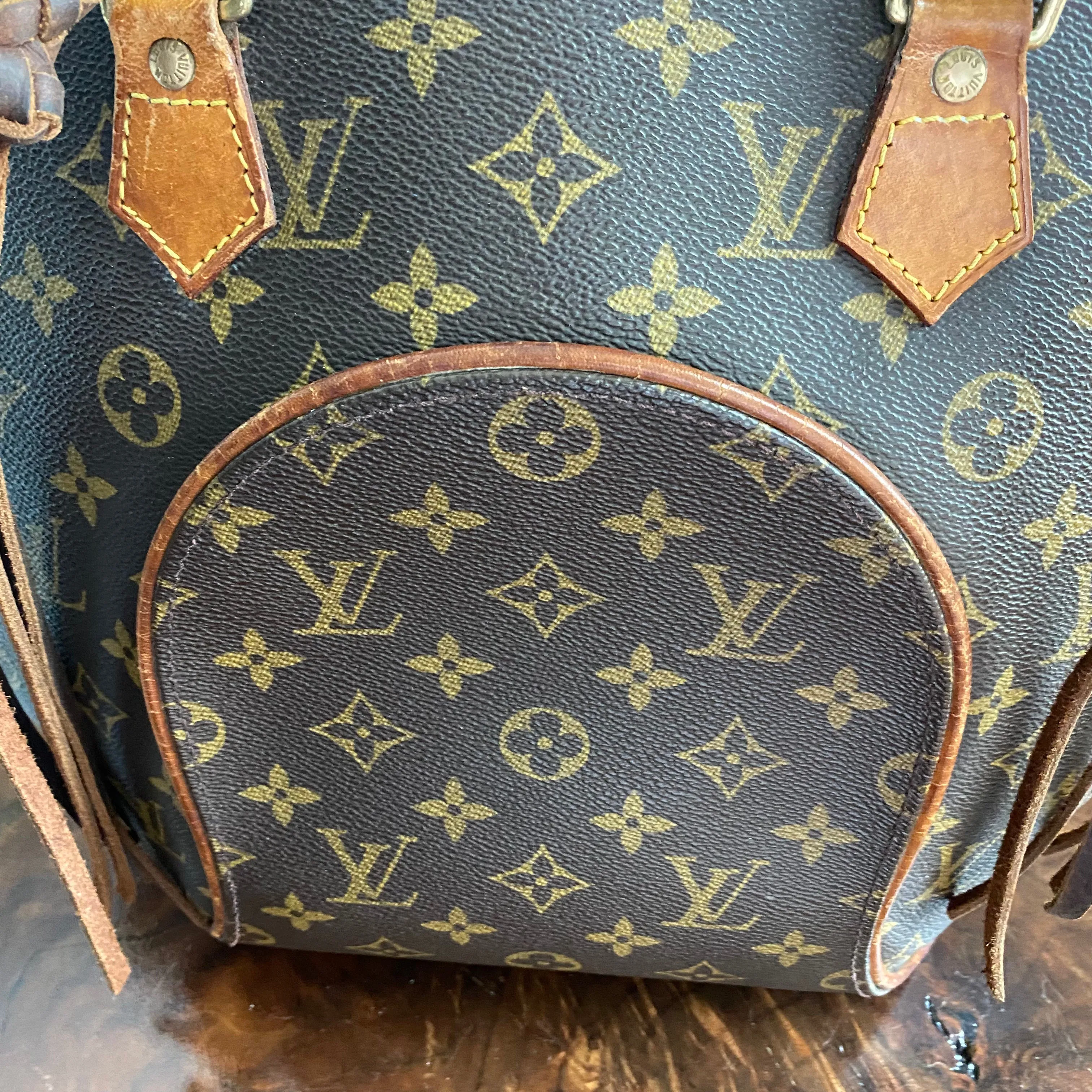 The Grouse - Vintage Monogram Shoulder Bag