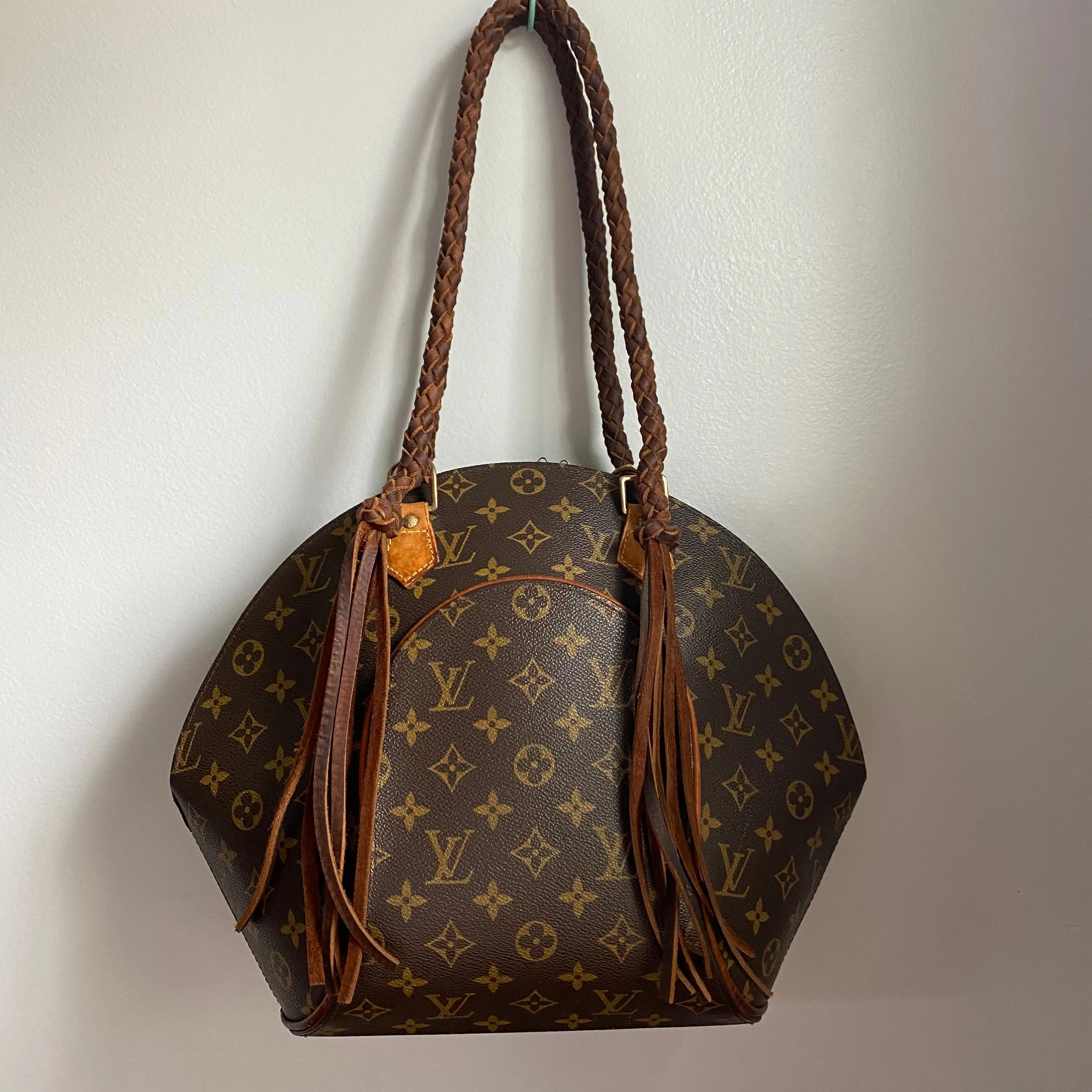 The Grouse - Vintage Monogram Shoulder Bag